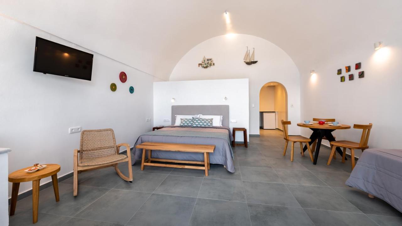 Sigalas Beach Hotel Kamári Extérieur photo