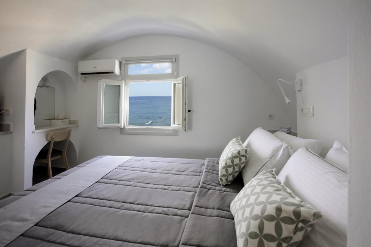 Sigalas Beach Hotel Kamári Extérieur photo