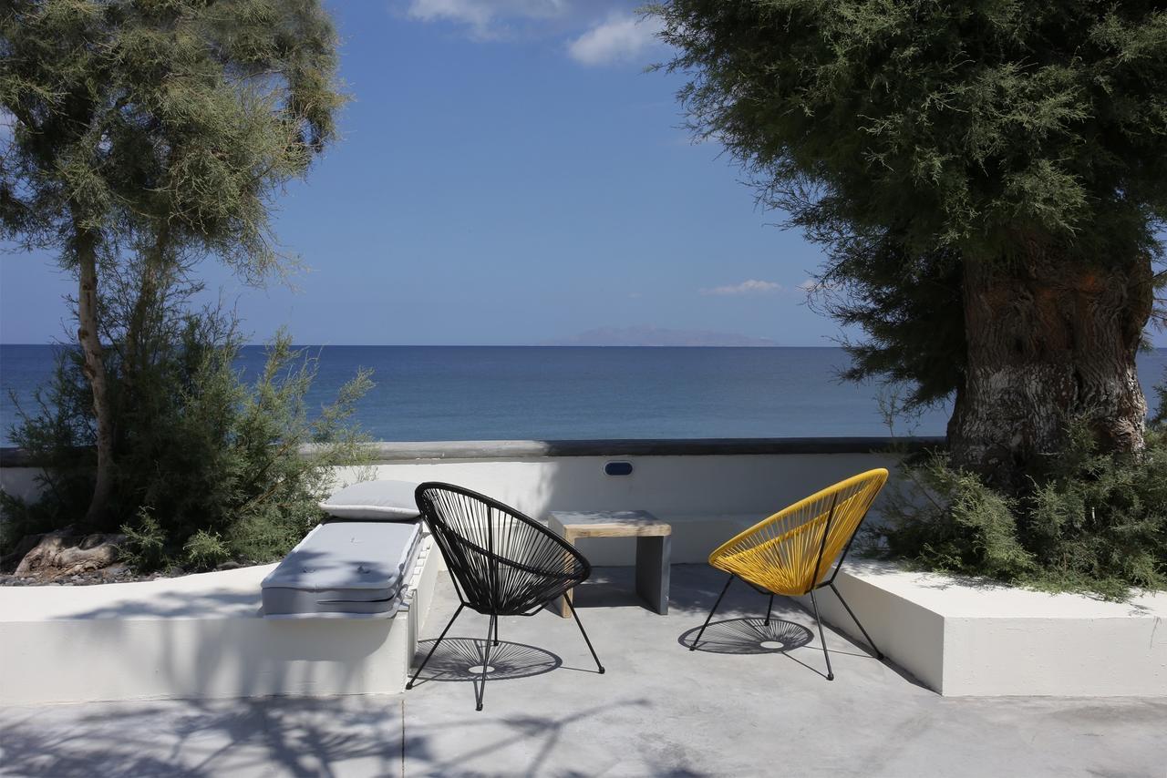 Sigalas Beach Hotel Kamári Extérieur photo