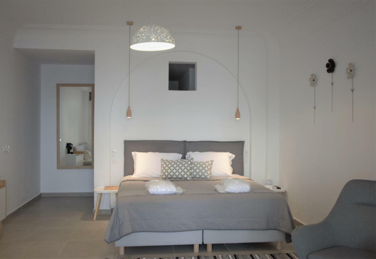 Sigalas Beach Hotel Kamári Extérieur photo